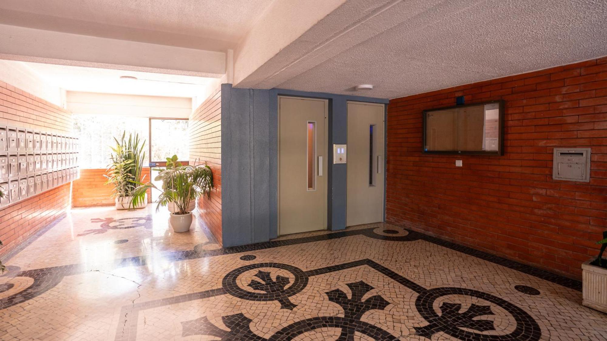 Quarto Aeroporto Lisabona Exterior foto